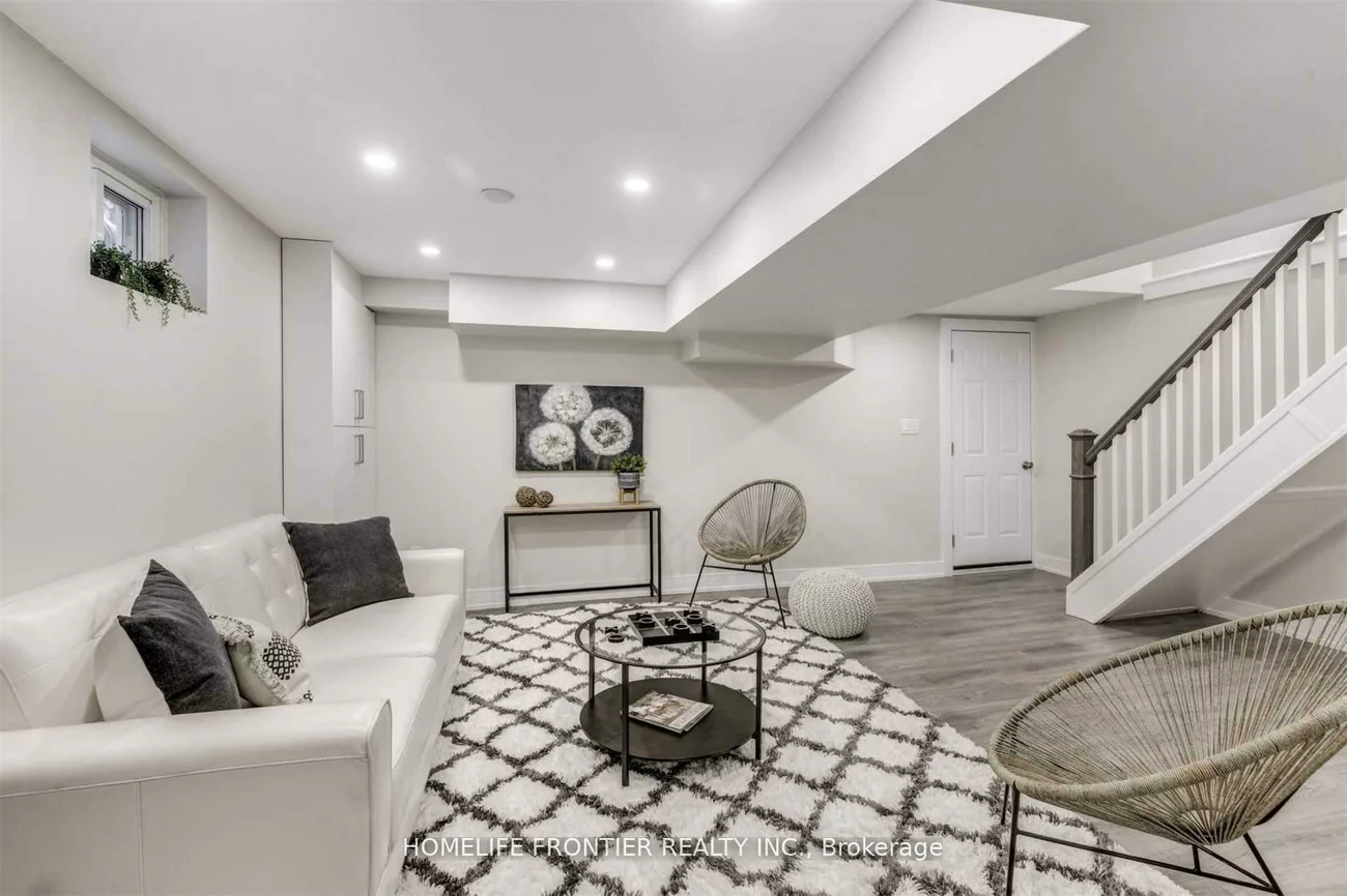 19, Misty Moor, South Richvale, Richmond Hill