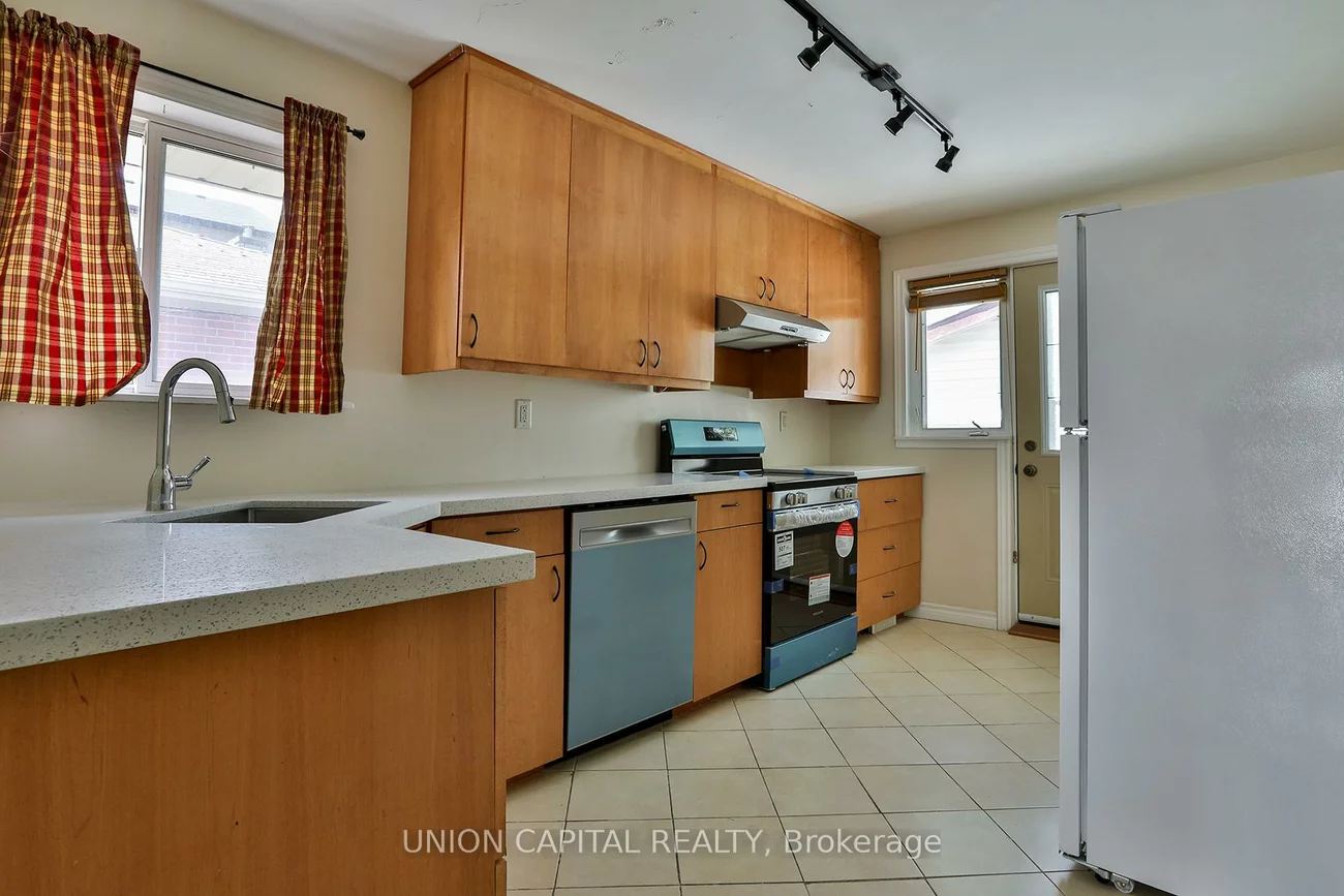 403, Balkan, Crosby, Richmond Hill