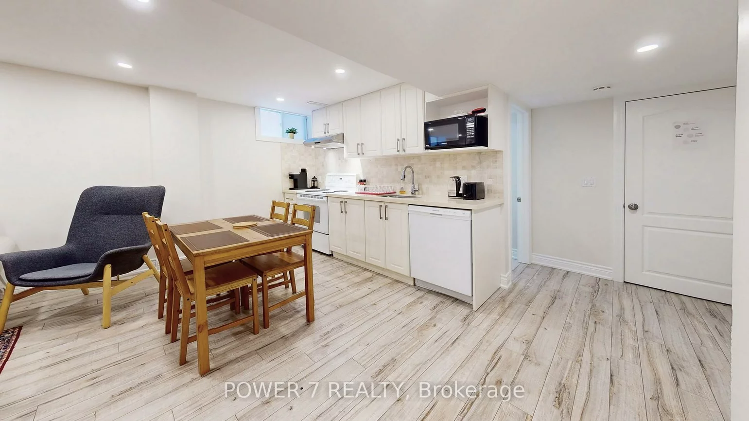 46, Bayel, Devonsleigh, Richmond Hill