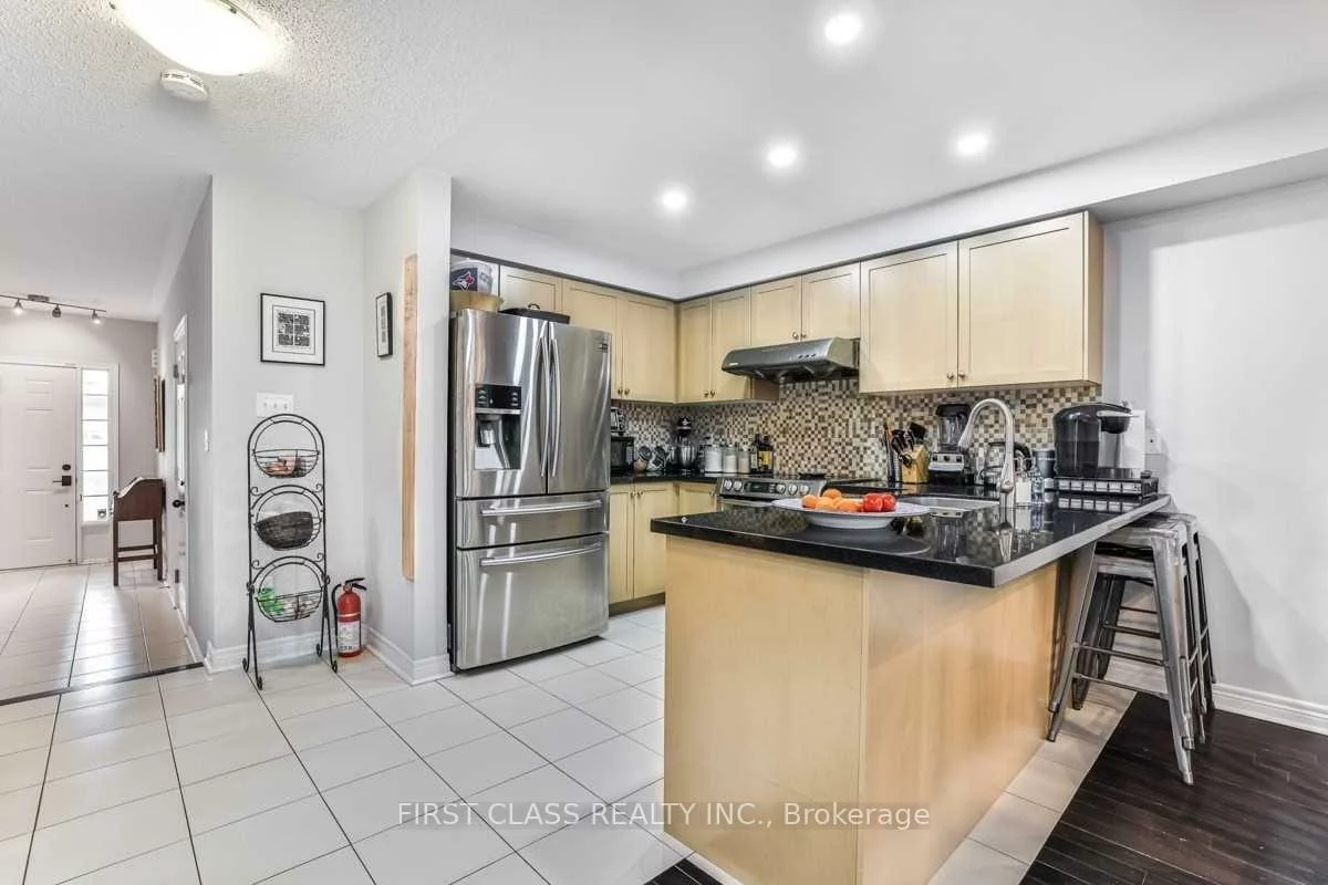 7, Almejo, Rouge Woods, Richmond Hill