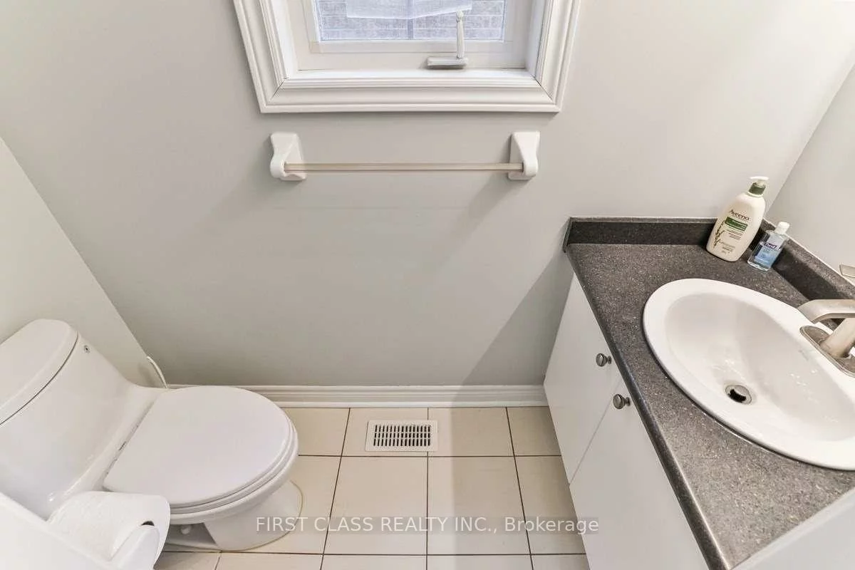 7, Almejo, Rouge Woods, Richmond Hill