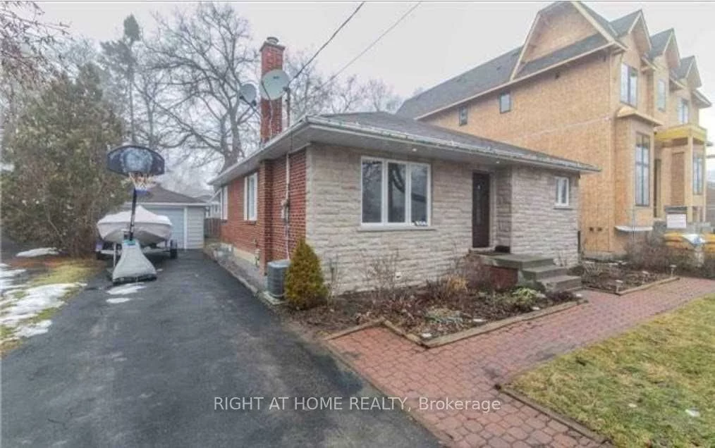45, Rockport, Crosby, Richmond Hill