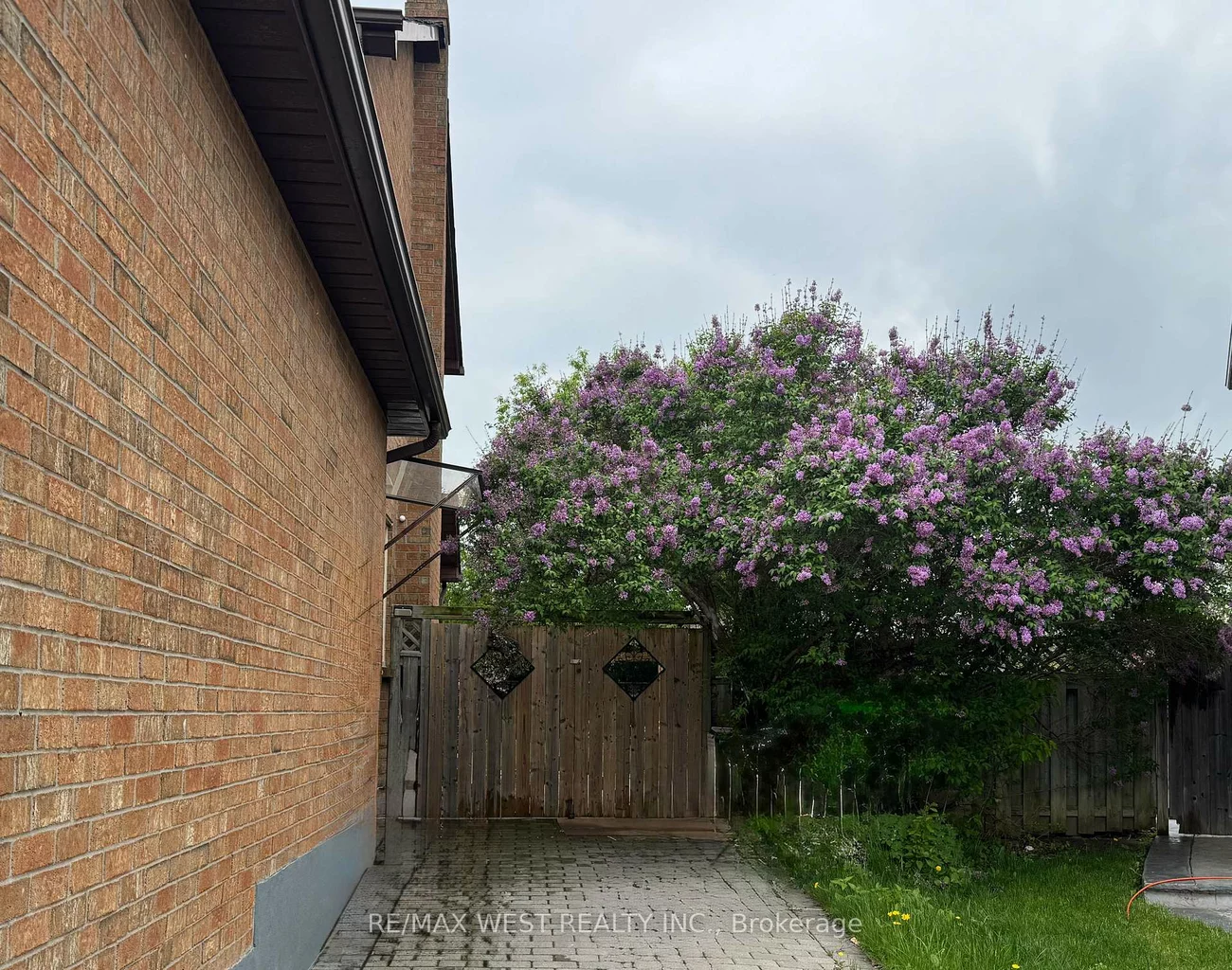 10, Pagehurst, Harding, Richmond Hill