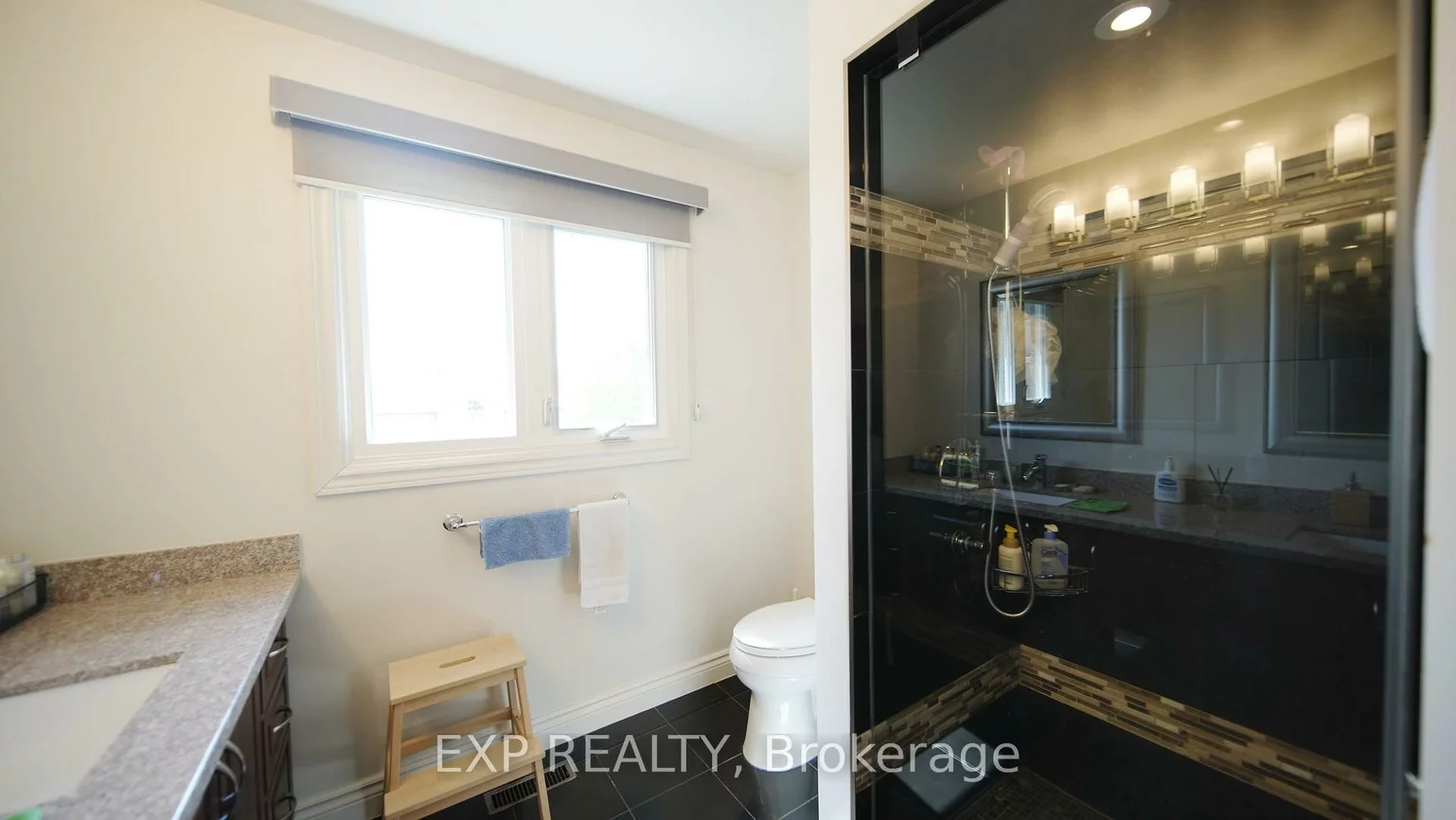 37, Laser, Doncrest, Richmond Hill