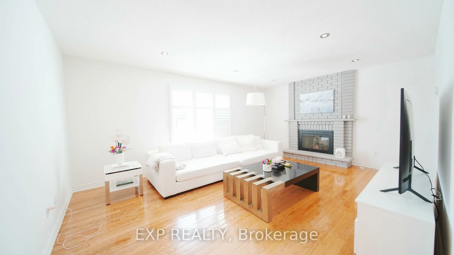 37, Laser, Doncrest, Richmond Hill