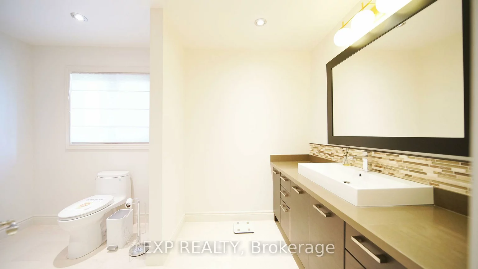 37, Laser, Doncrest, Richmond Hill