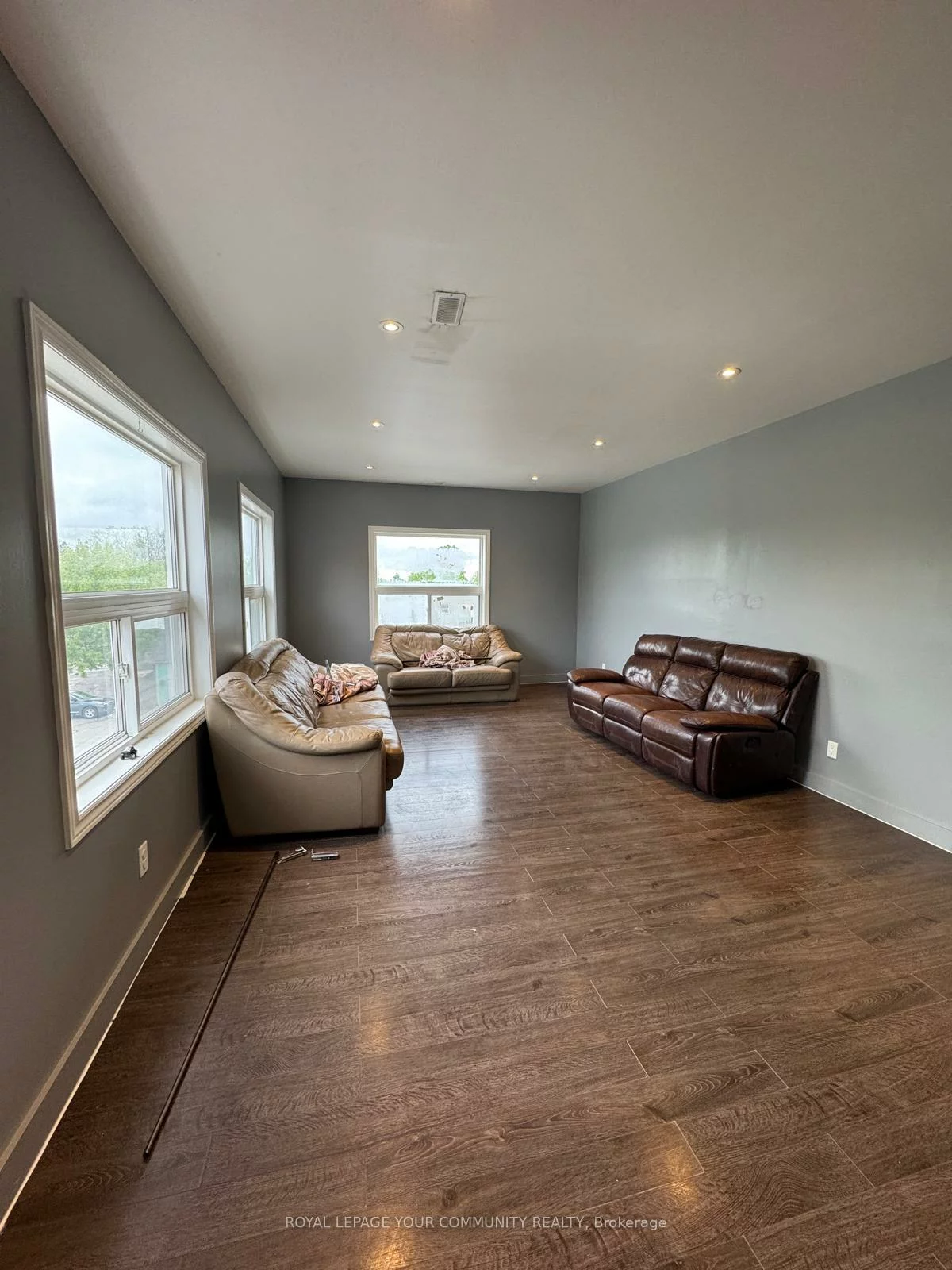 10149, Yonge, Crosby, Richmond Hill