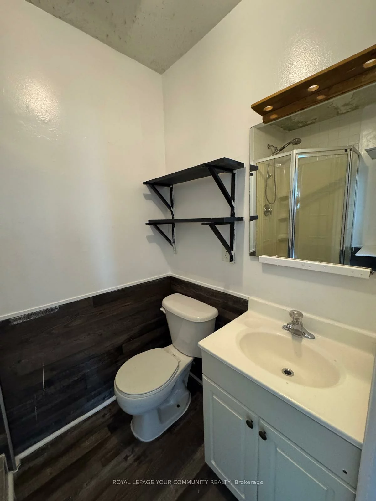 10149, Yonge, Crosby, Richmond Hill