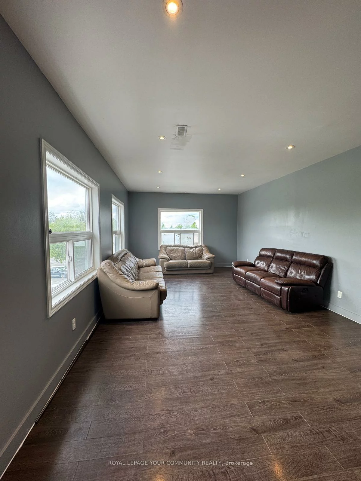 10149, Yonge, Crosby, Richmond Hill
