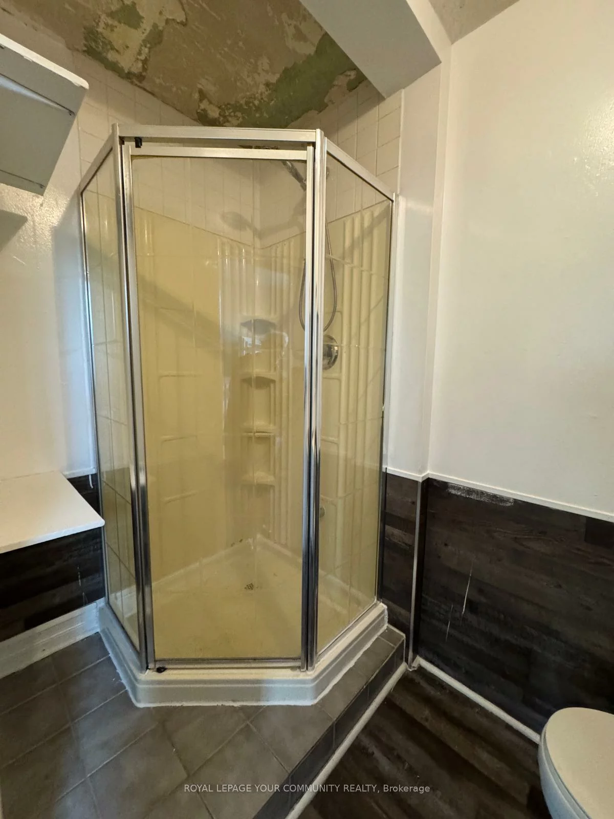 10149, Yonge, Crosby, Richmond Hill