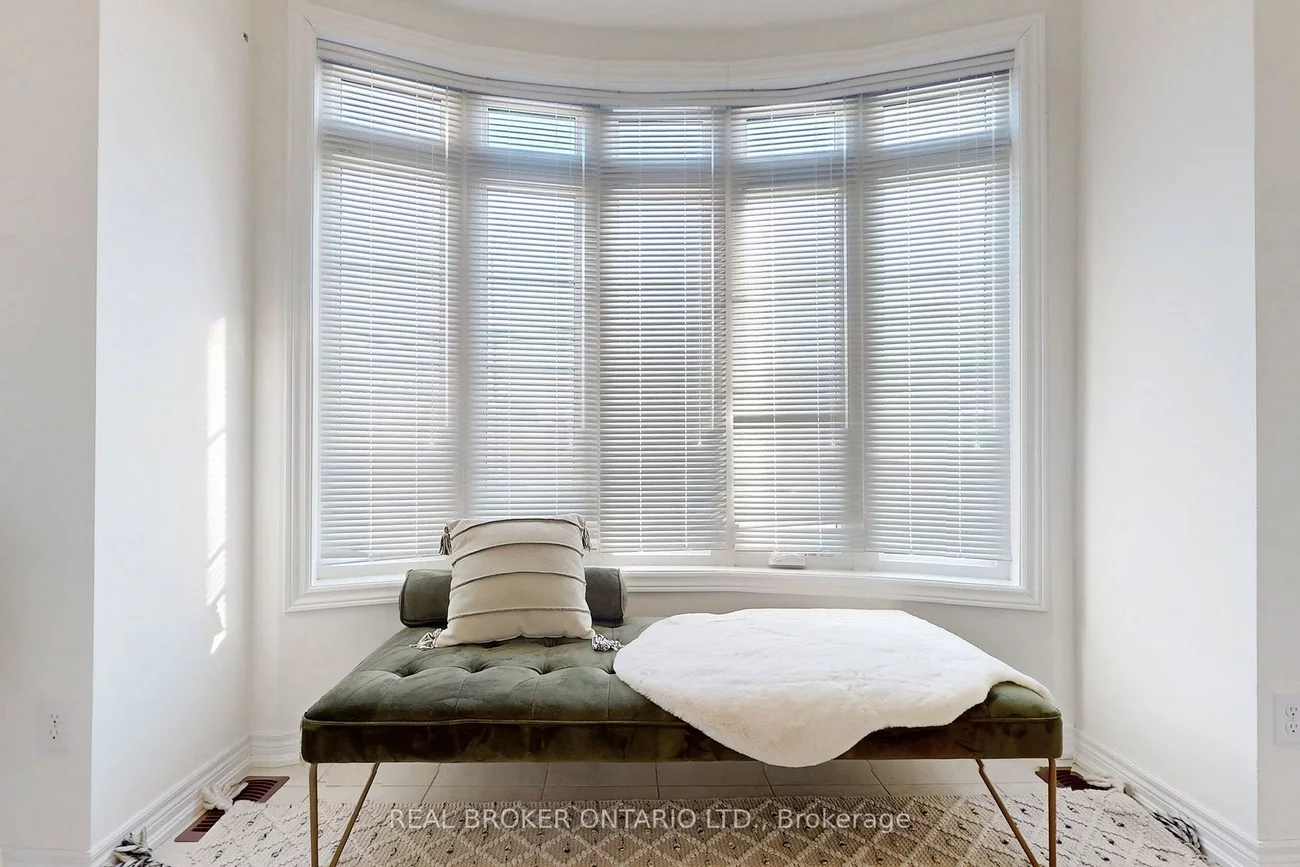 294, King, Oak Ridges, Richmond Hill
