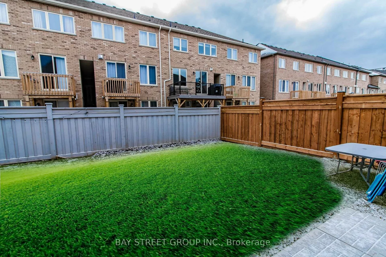 53, Drizzel, Oak Ridges, Richmond Hill
