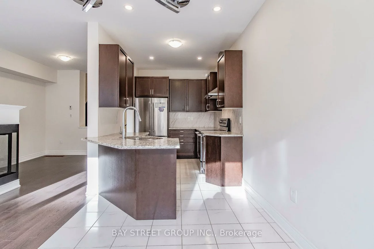 53, Drizzel, Oak Ridges, Richmond Hill
