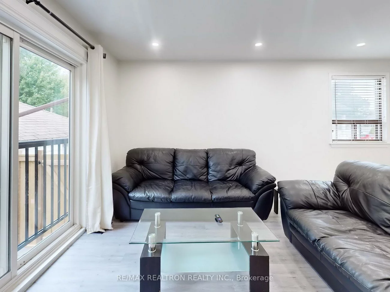418, Marybay, Crosby, Richmond Hill