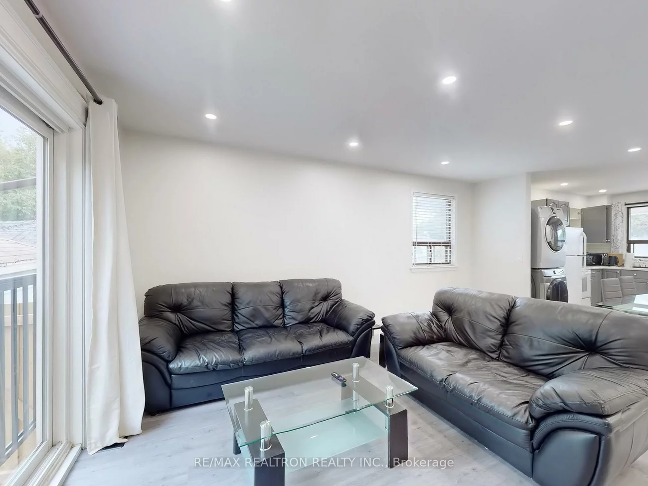 418, Marybay, Crosby, Richmond Hill