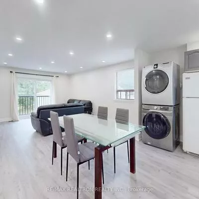 418, Marybay, Crosby, Richmond Hill