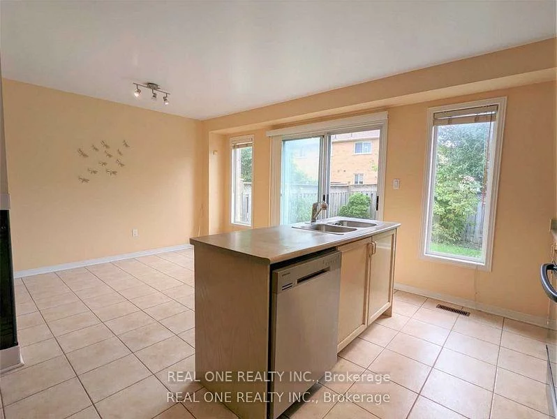 41, Quetico, Langstaff, Richmond Hill