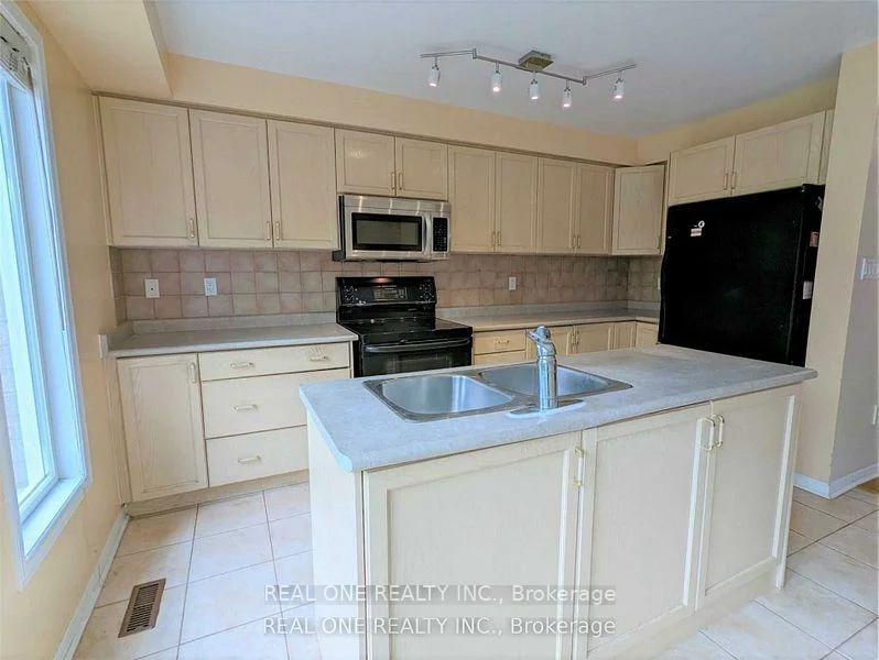 41, Quetico, Langstaff, Richmond Hill