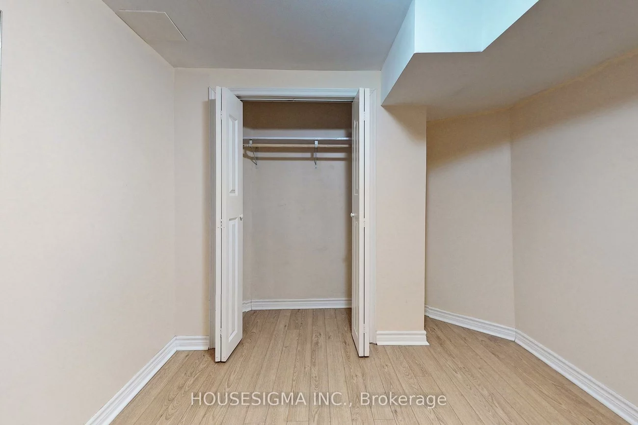 38, Estoril, Observatory, Richmond Hill
