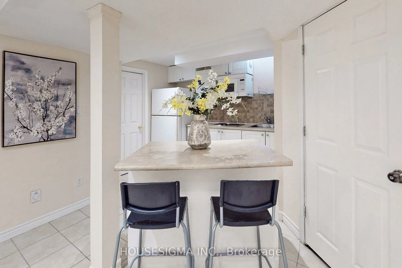 38, Estoril, Observatory, Richmond Hill