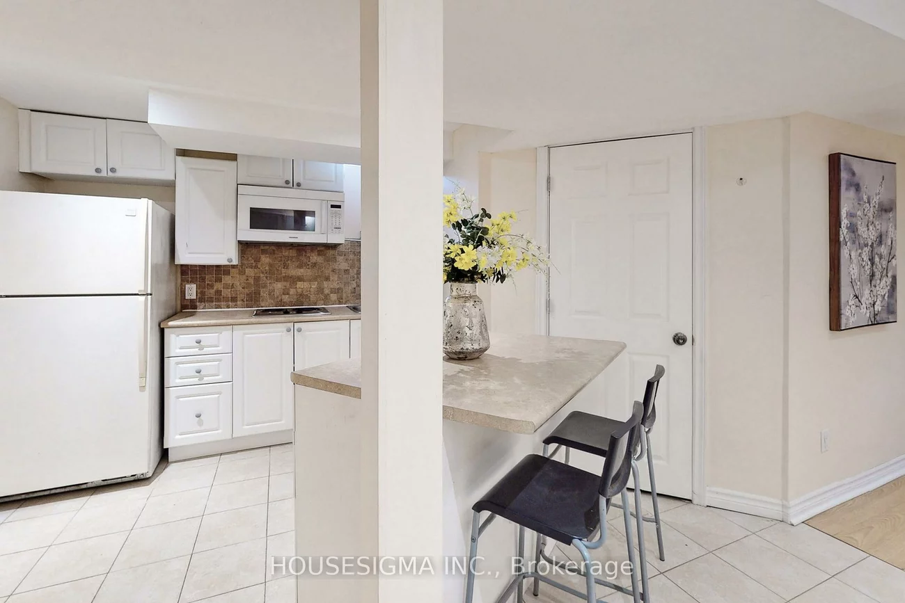 38, Estoril, Observatory, Richmond Hill