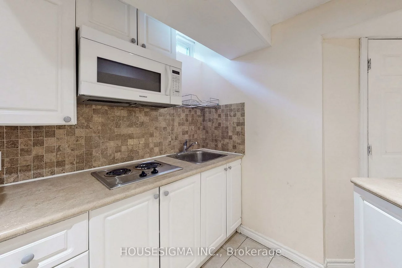 38, Estoril, Observatory, Richmond Hill