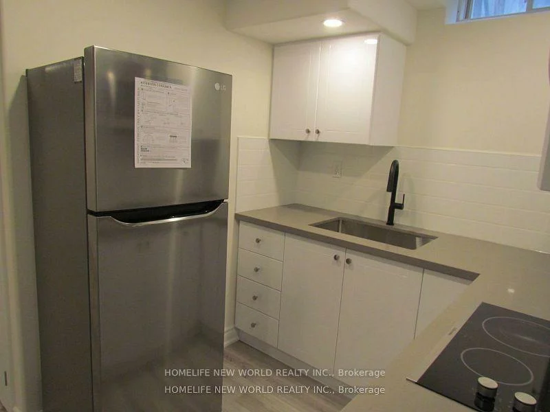 11, Peninsula, Rouge Woods, Richmond Hill