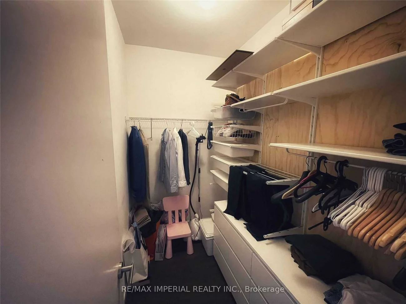 38, Genuine, Doncrest, Richmond Hill