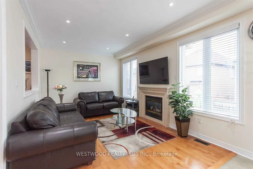 32, Holtby, Oak Ridges, Richmond Hill