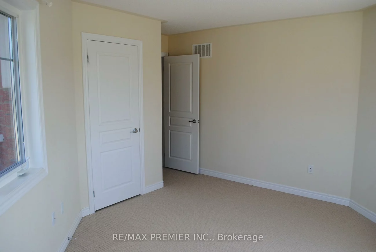 1, Poulias, Oak Ridges, Richmond Hill