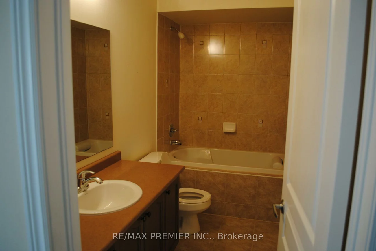 1, Poulias, Oak Ridges, Richmond Hill