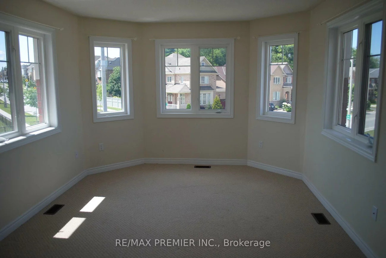 1, Poulias, Oak Ridges, Richmond Hill