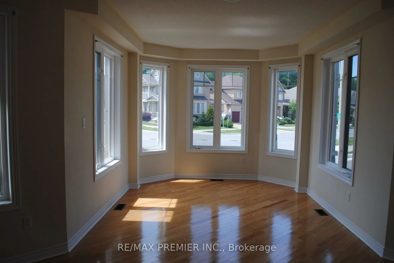 1, Poulias, Oak Ridges, Richmond Hill