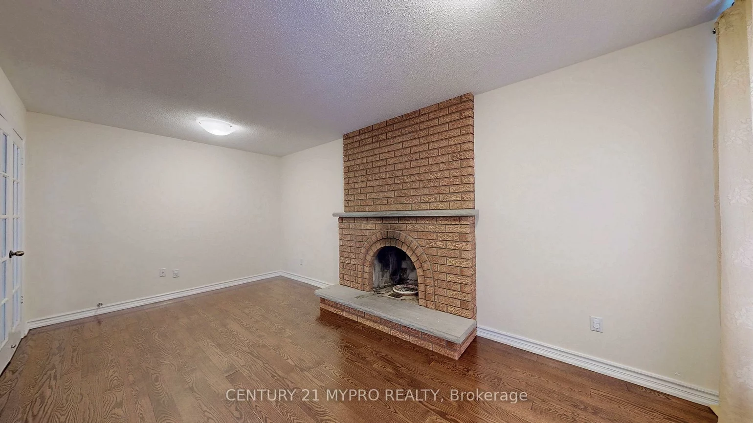1, Brookwood, Devonsleigh, Richmond Hill
