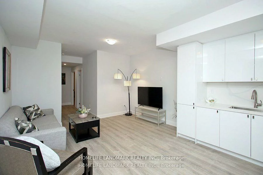 42, Seguin (Basement), Oak Ridges, Richmond Hill