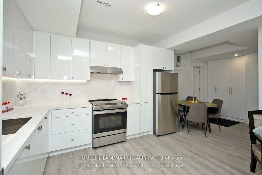 42, Seguin (Basement), Oak Ridges, Richmond Hill
