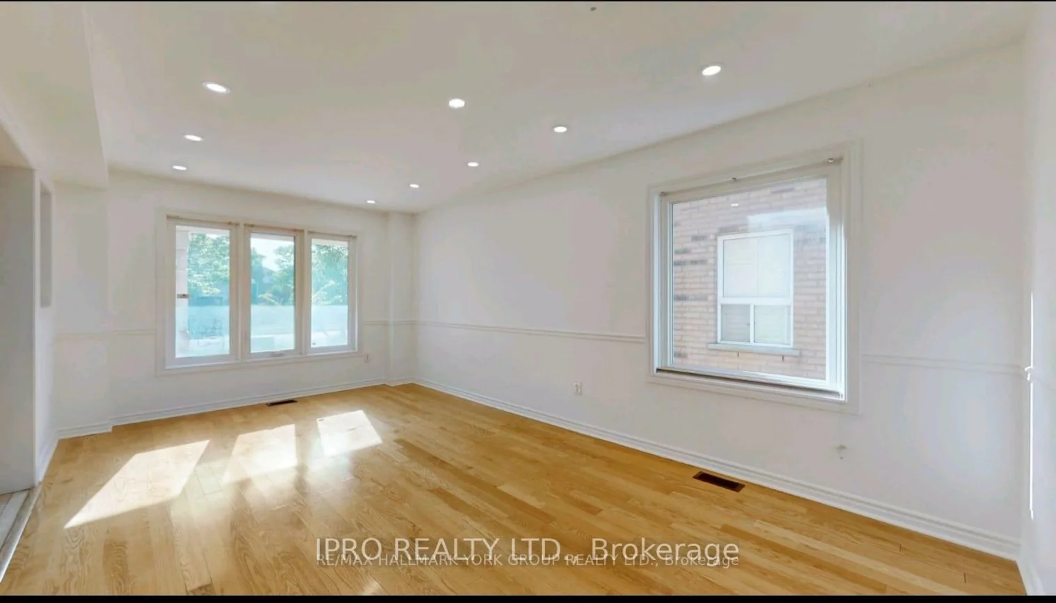 61, Raintree, Oak Ridges, Richmond Hill