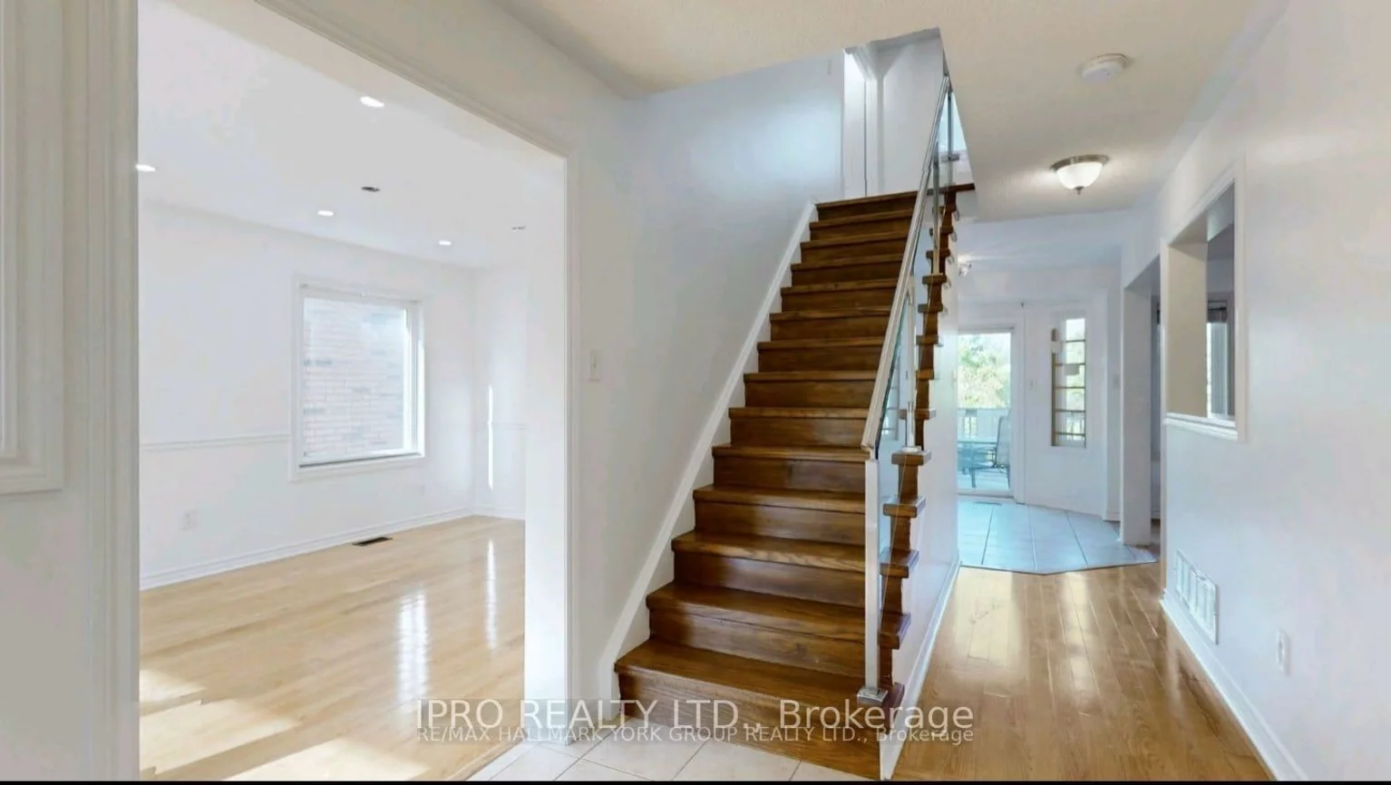 61, Raintree, Oak Ridges, Richmond Hill