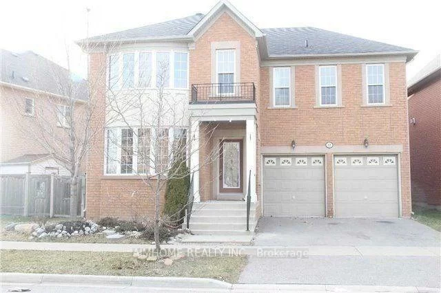 32, Alpaca, Jefferson, Richmond Hill