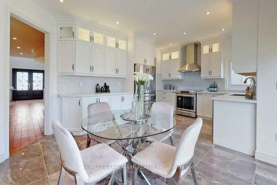 17, Edenbrook, Bayview Hill, Richmond Hill