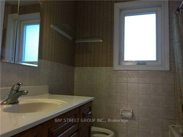 414, Oceanside, Crosby, Richmond Hill