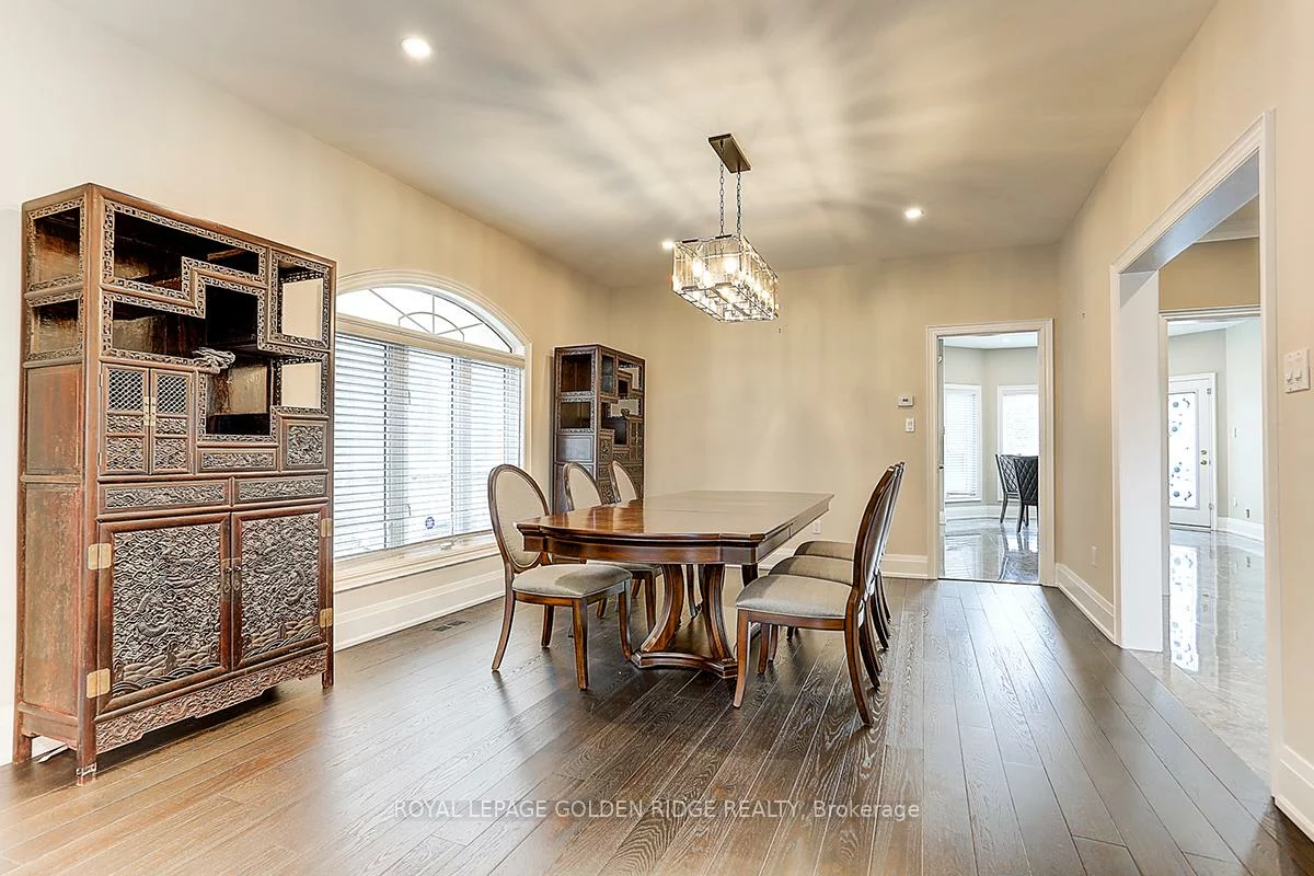 11, Hillsborough, Bayview Hill, Richmond Hill