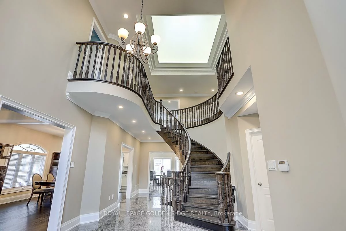 11, Hillsborough, Bayview Hill, Richmond Hill