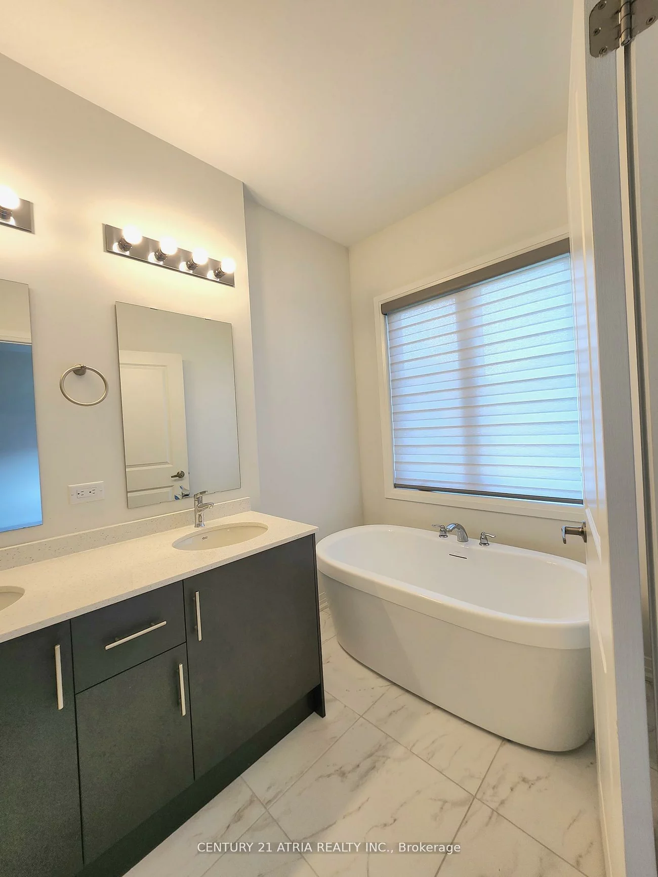 97, Schmeltzer, Rural Richmond Hill, Richmond Hill