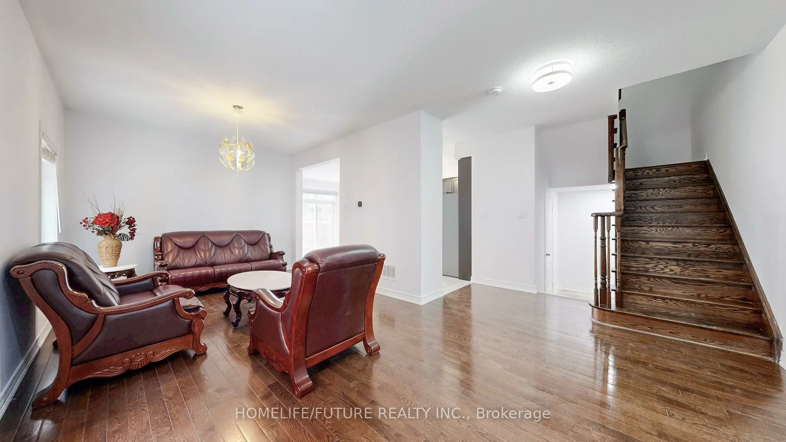 24, Riding Mountain, Jefferson, Richmond Hill
