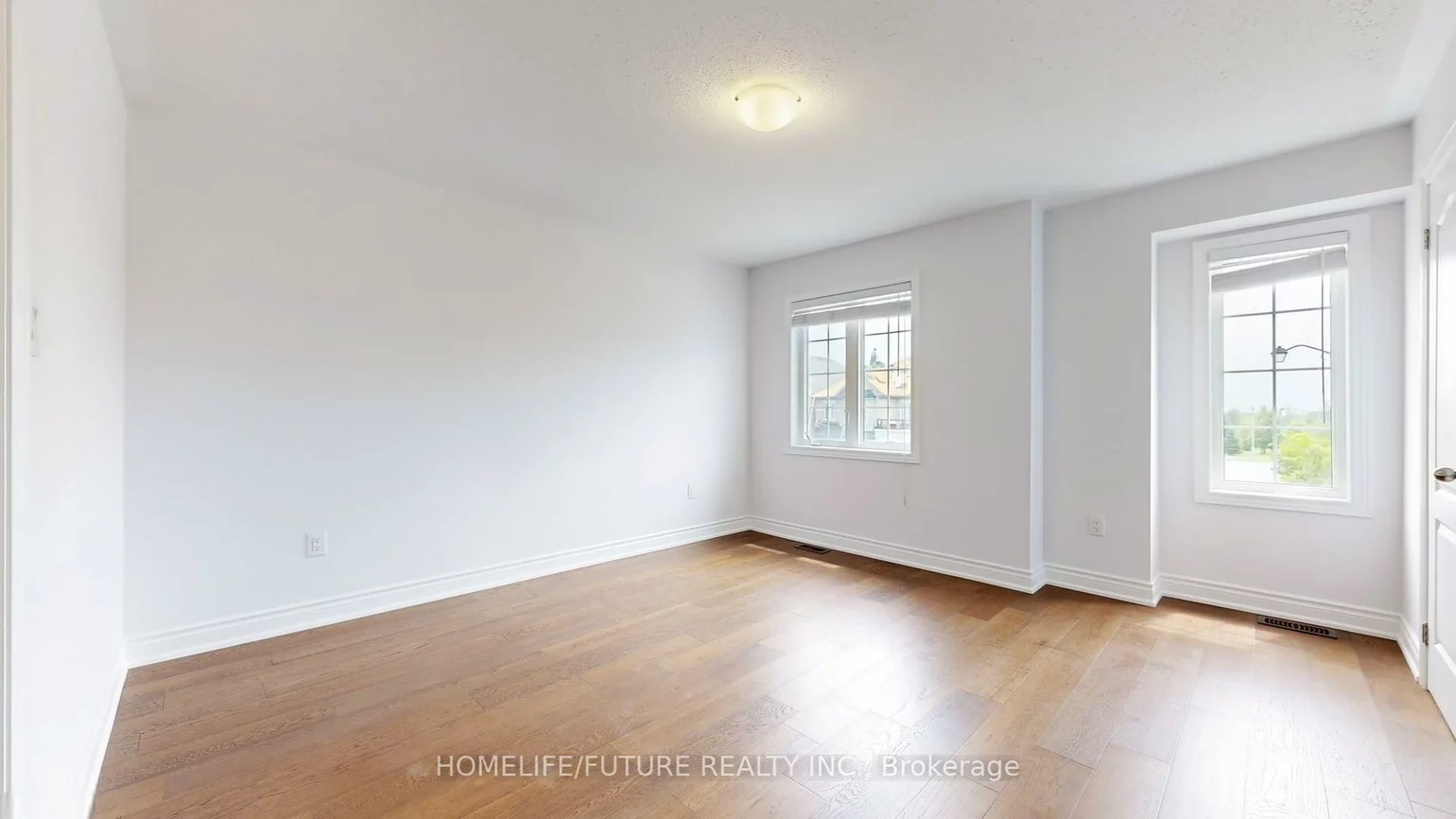 24, Riding Mountain, Jefferson, Richmond Hill