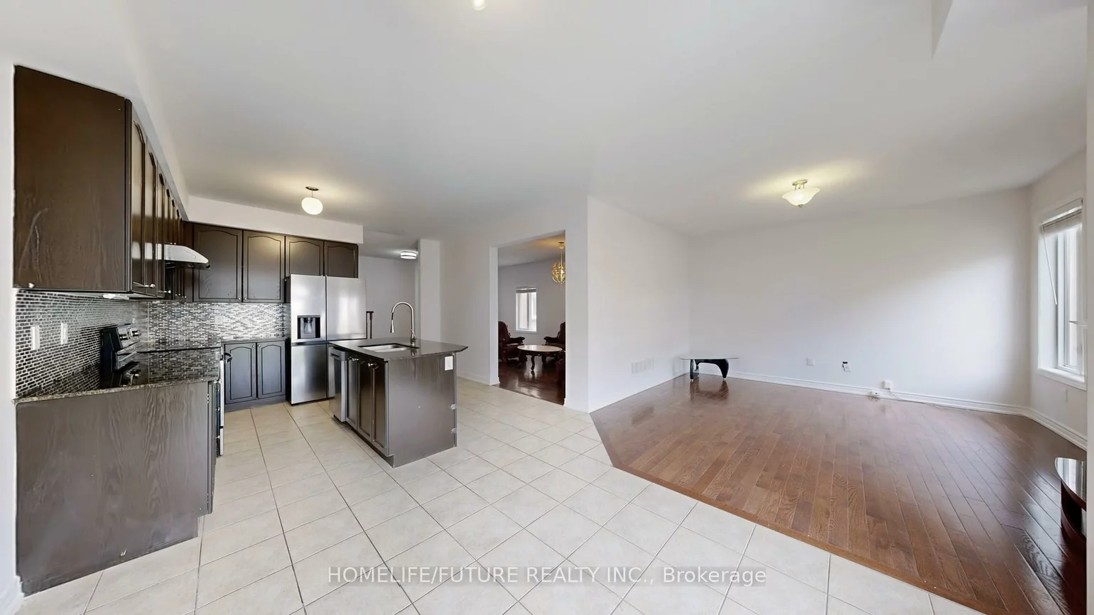 24, Riding Mountain, Jefferson, Richmond Hill