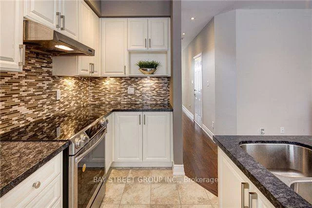 33, Mazarine, Westbrook, Richmond Hill