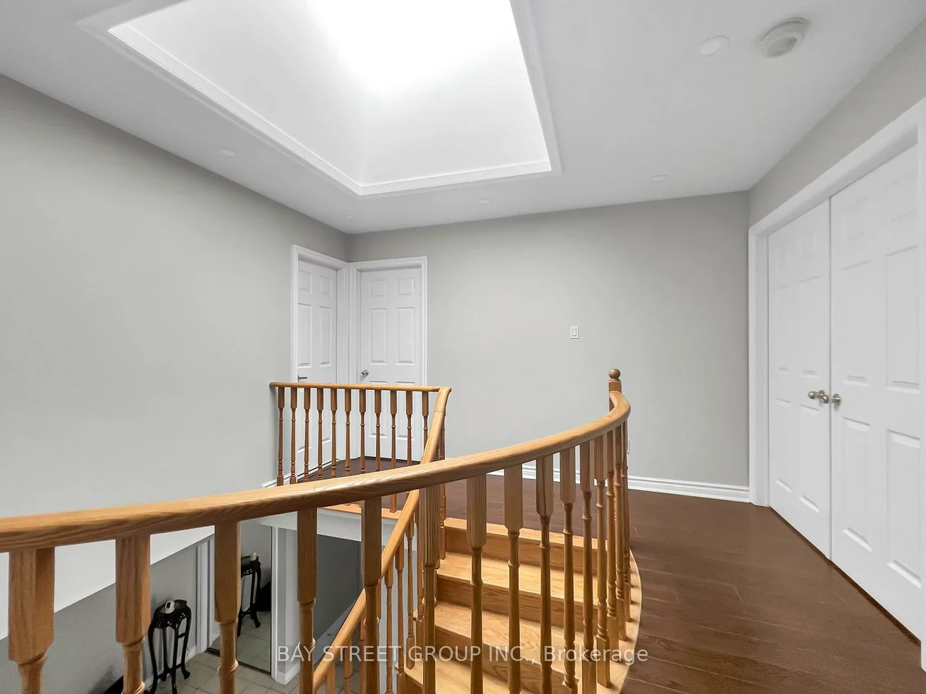 52, Piccadilly, Doncrest, Richmond Hill