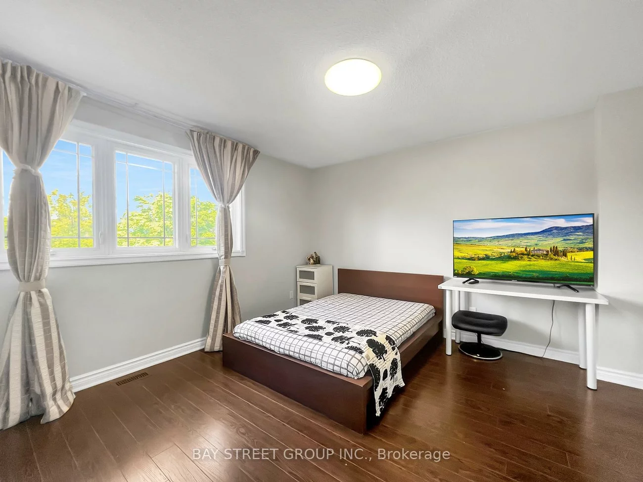 52, Piccadilly, Doncrest, Richmond Hill